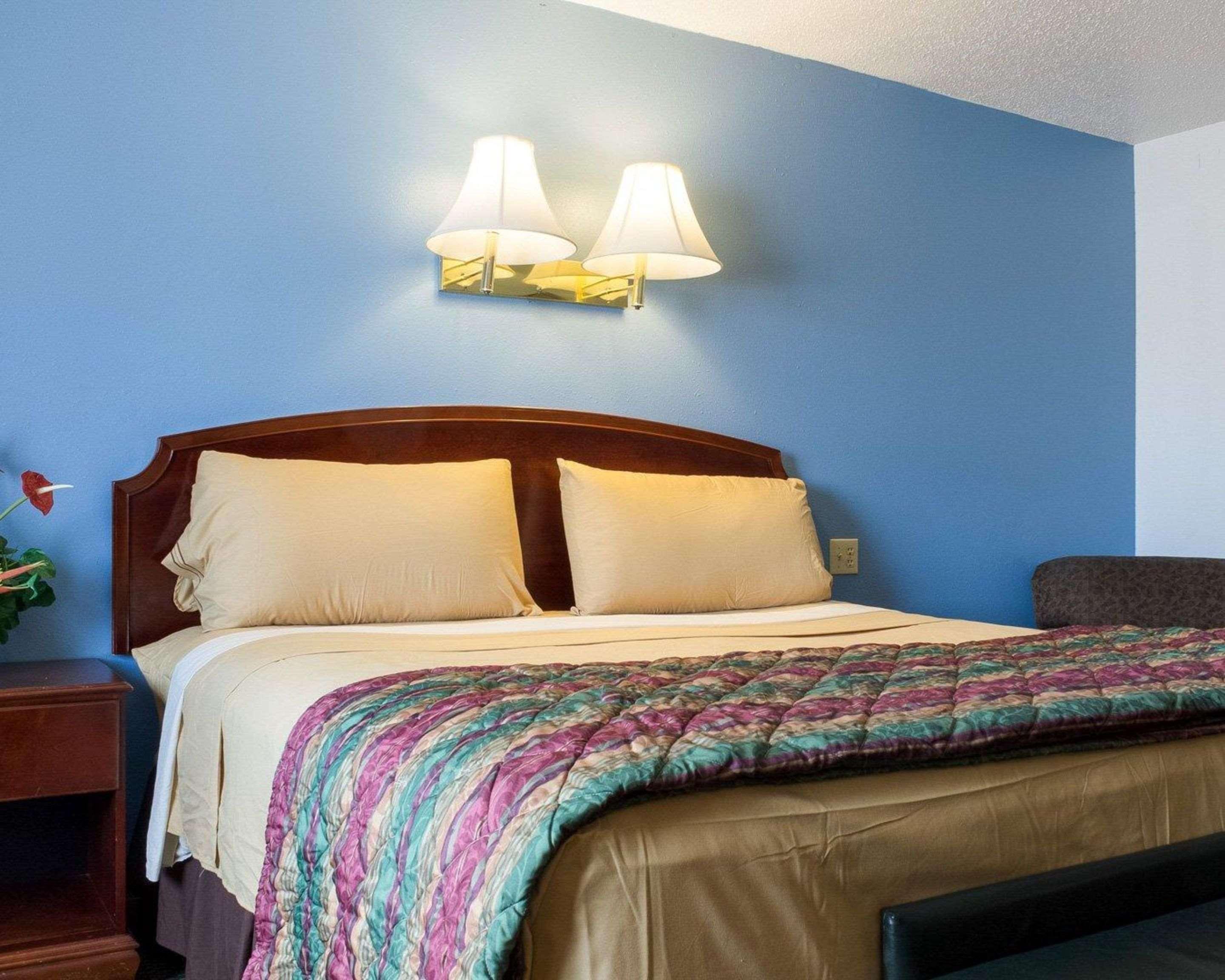 Rodeway Inn West Fargo Eksteriør billede