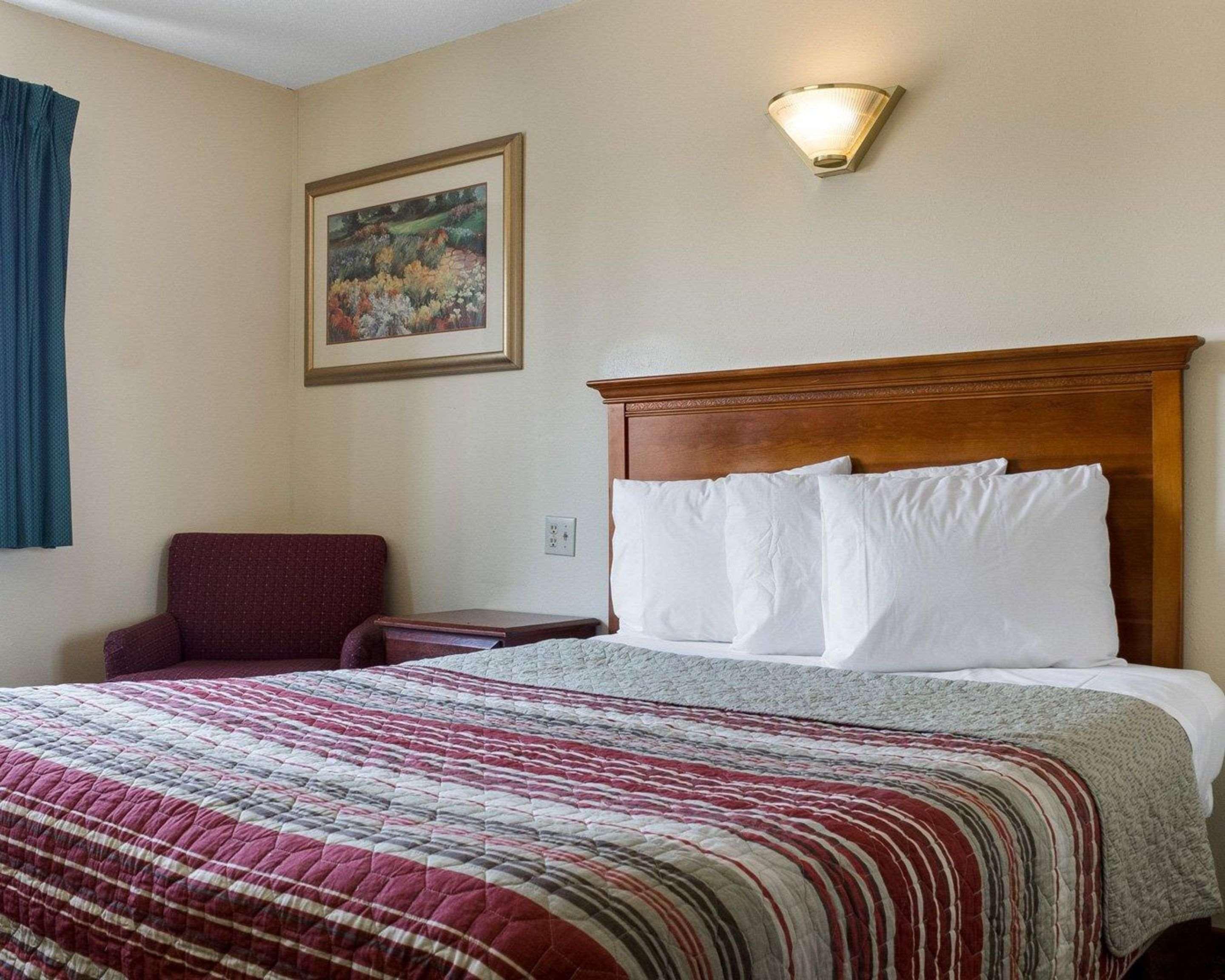 Rodeway Inn West Fargo Eksteriør billede