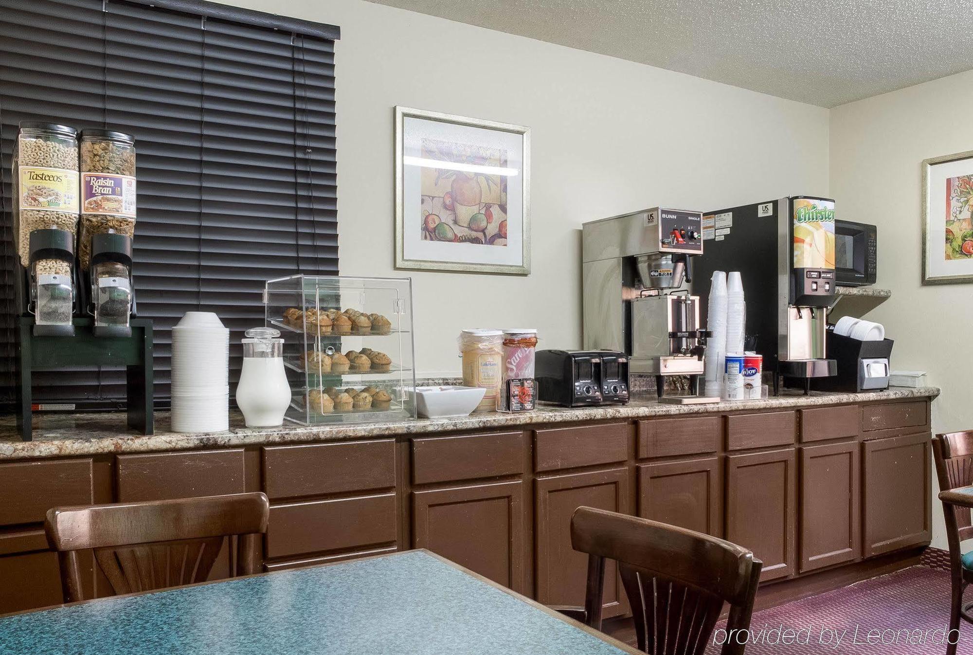 Rodeway Inn West Fargo Eksteriør billede