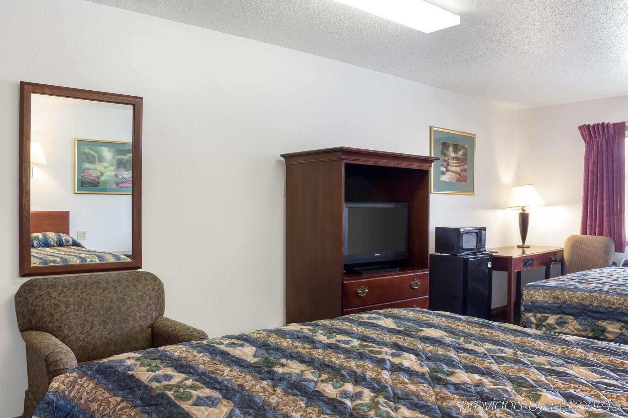 Rodeway Inn West Fargo Eksteriør billede